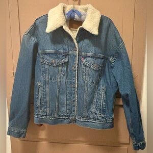 Unisex blue Levi's denim sherpa trucker jacket- mens Small/ womens Medium